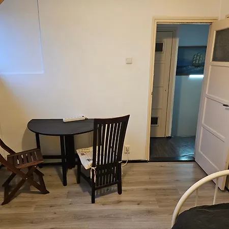 Single Bed In Quiet Area Camping